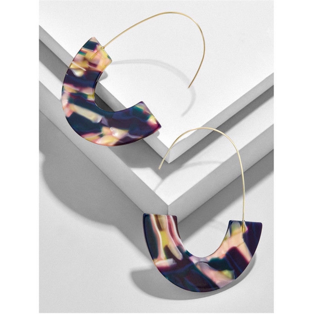 Half Circle Tortoise Shell Acrylic Resin Earrings - Picture 2 of 5